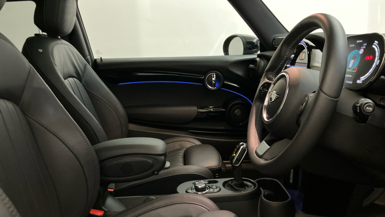 MINI Hatchback 135kW Cooper S Level 3 33kWh 3dr Auto Electric Hatchback